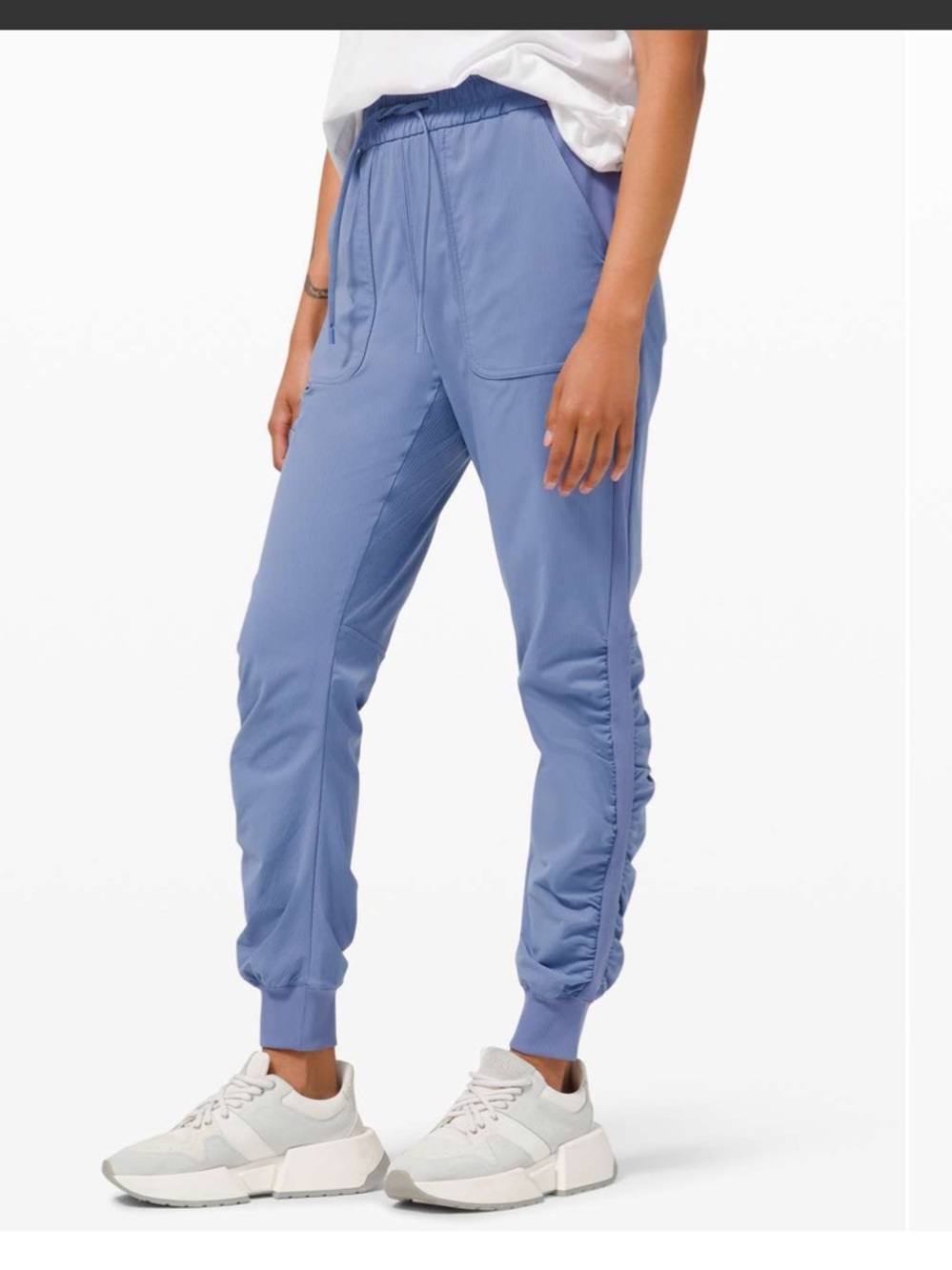 Lululemon Beyond the Studio Jogger
Water Drop 14